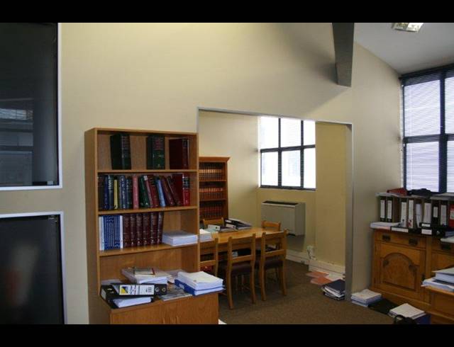 130M² OFFICE TO LET IN CAPE TOWN CITY CENTRE